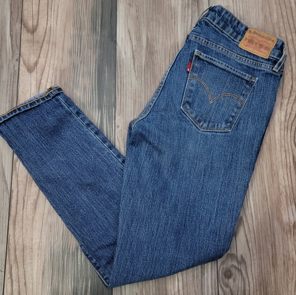 Levis 711 skinny jeans